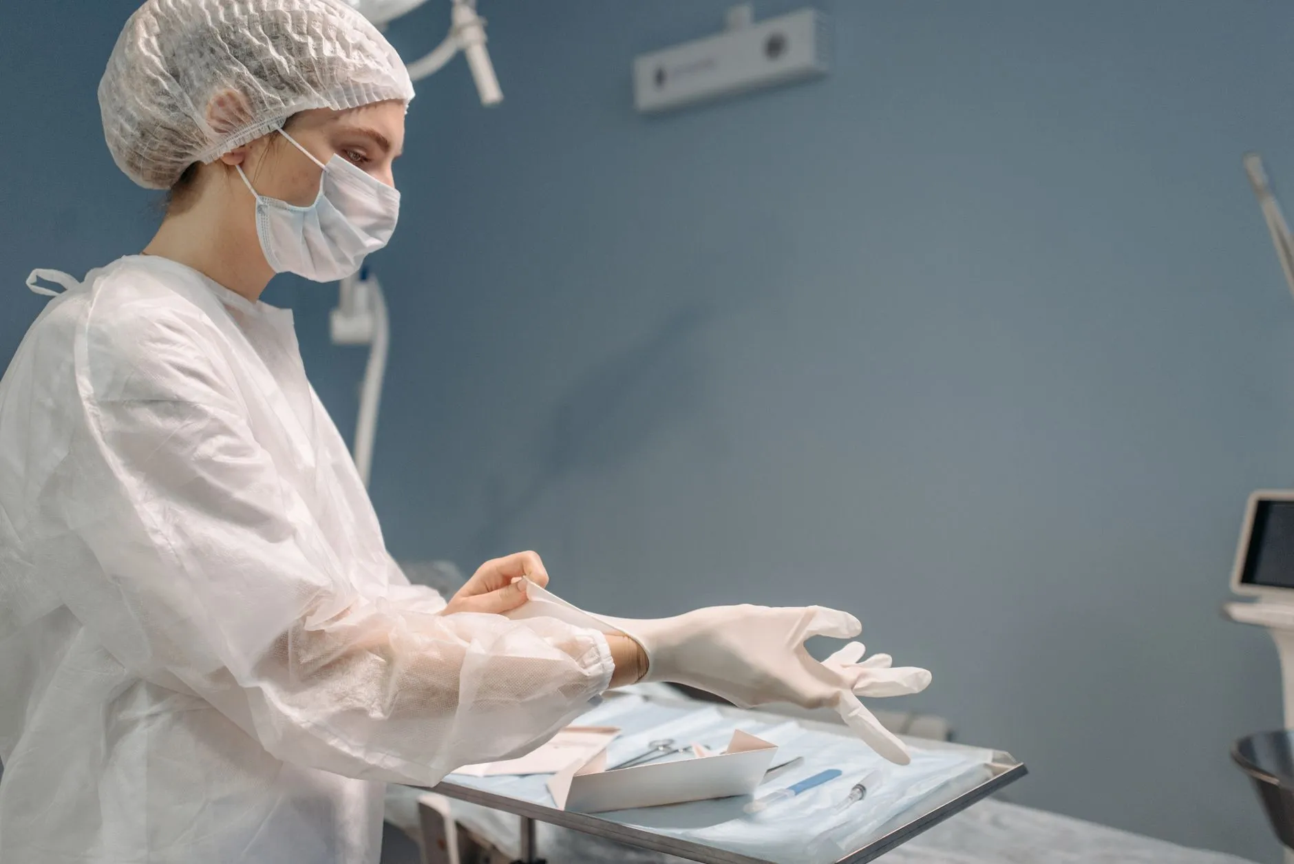 物理灭蚊与化学驱蚊对比:电蚊拍、蚊香液与电热蚊香片选用分析